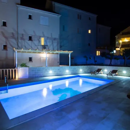 Apartment Sara 2 Bol