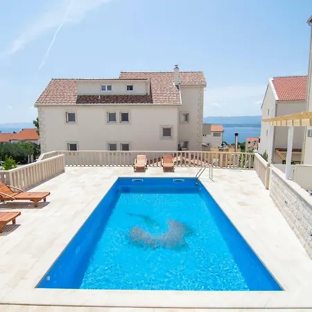 Apartment Sara 2 Bol